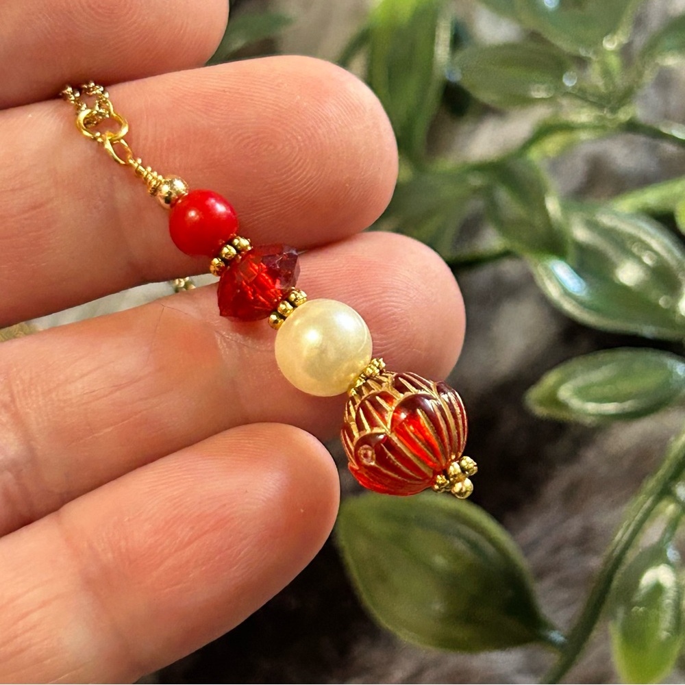 Handcrafted elegant glass beaded pendant on chain necklace